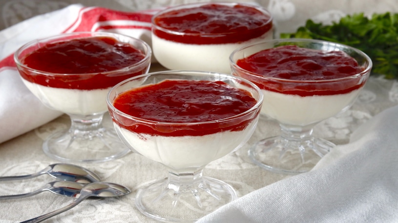 How Do I Prepare The https://recetacocinalotu.com/mousse-de-yogur-y-mermelada step by step?